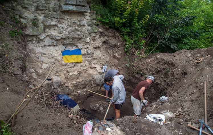 Археологічні розкопки в Городку