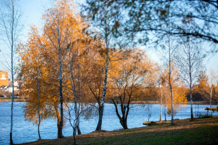 Хмельницький, набережна на Озерній