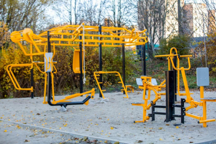 Хмельницький, набережна на Озерній